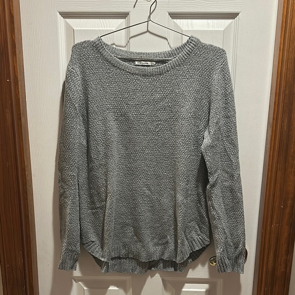 Pink Clover Gray Crew Neck Sweater Soft Knit - Picture 1 of 1